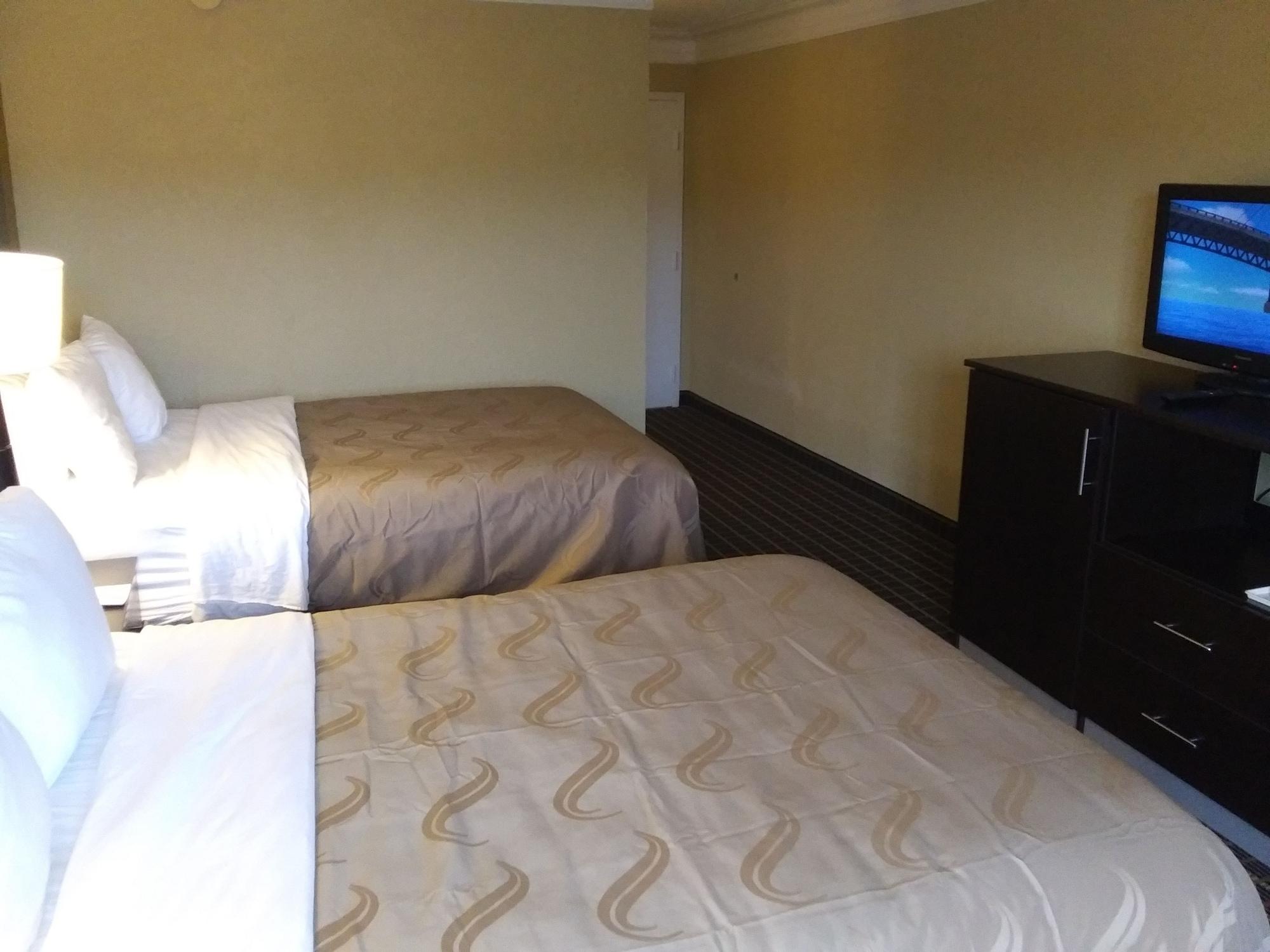 Quality Inn And Suites Fairgrounds - Syracuse Seneca Knolls Exteriér fotografie