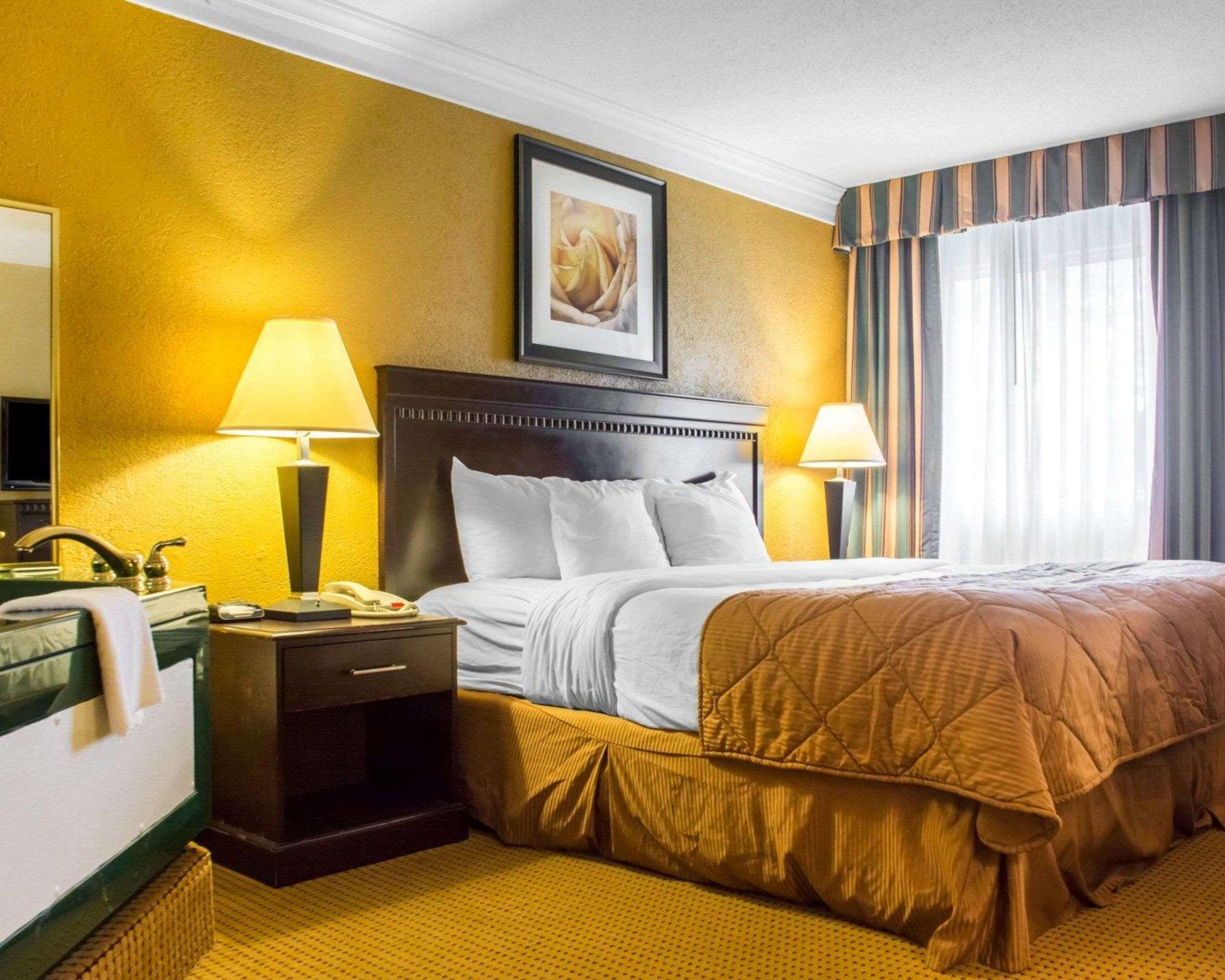 Quality Inn And Suites Fairgrounds - Syracuse Seneca Knolls Exteriér fotografie