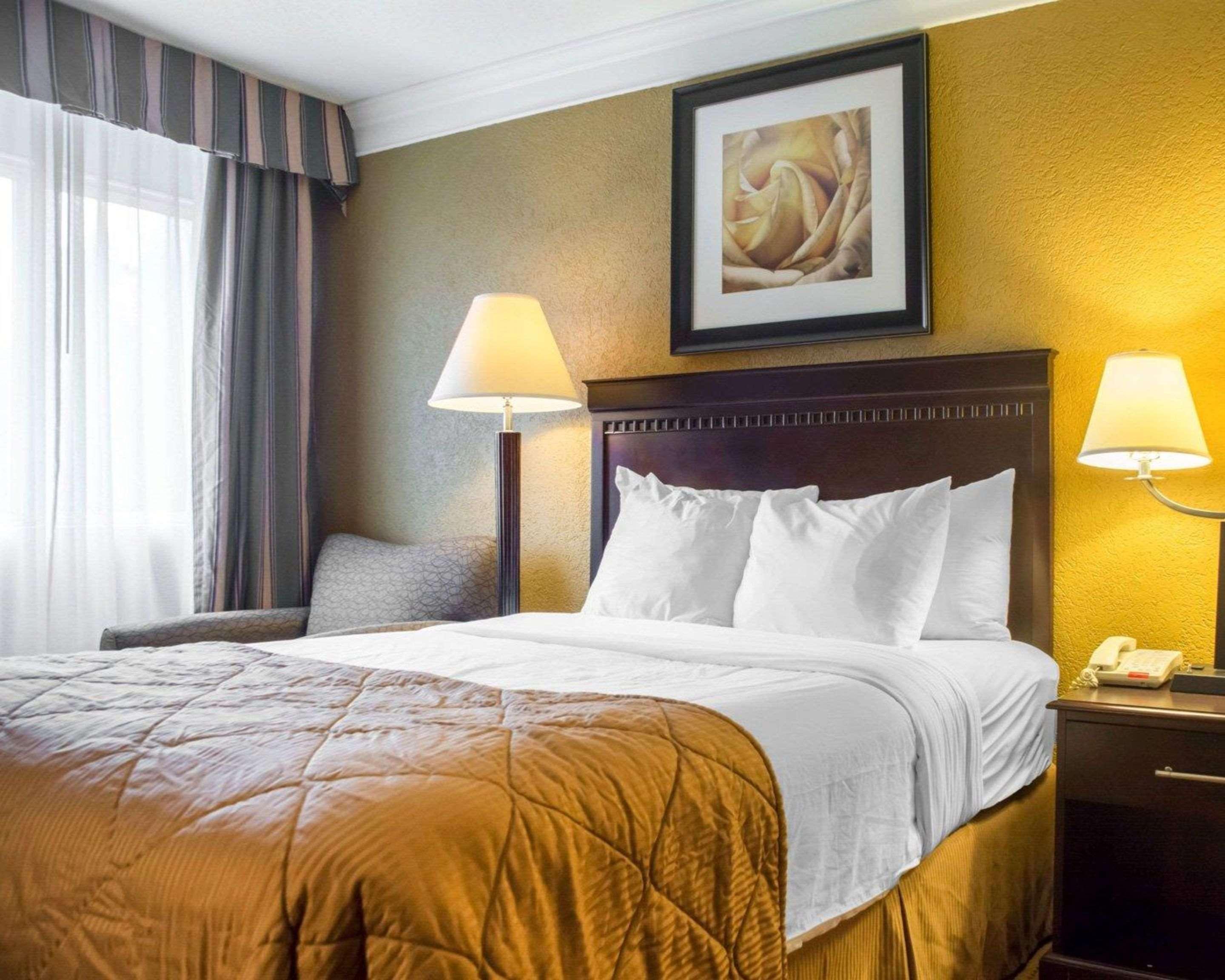 Quality Inn And Suites Fairgrounds - Syracuse Seneca Knolls Exteriér fotografie