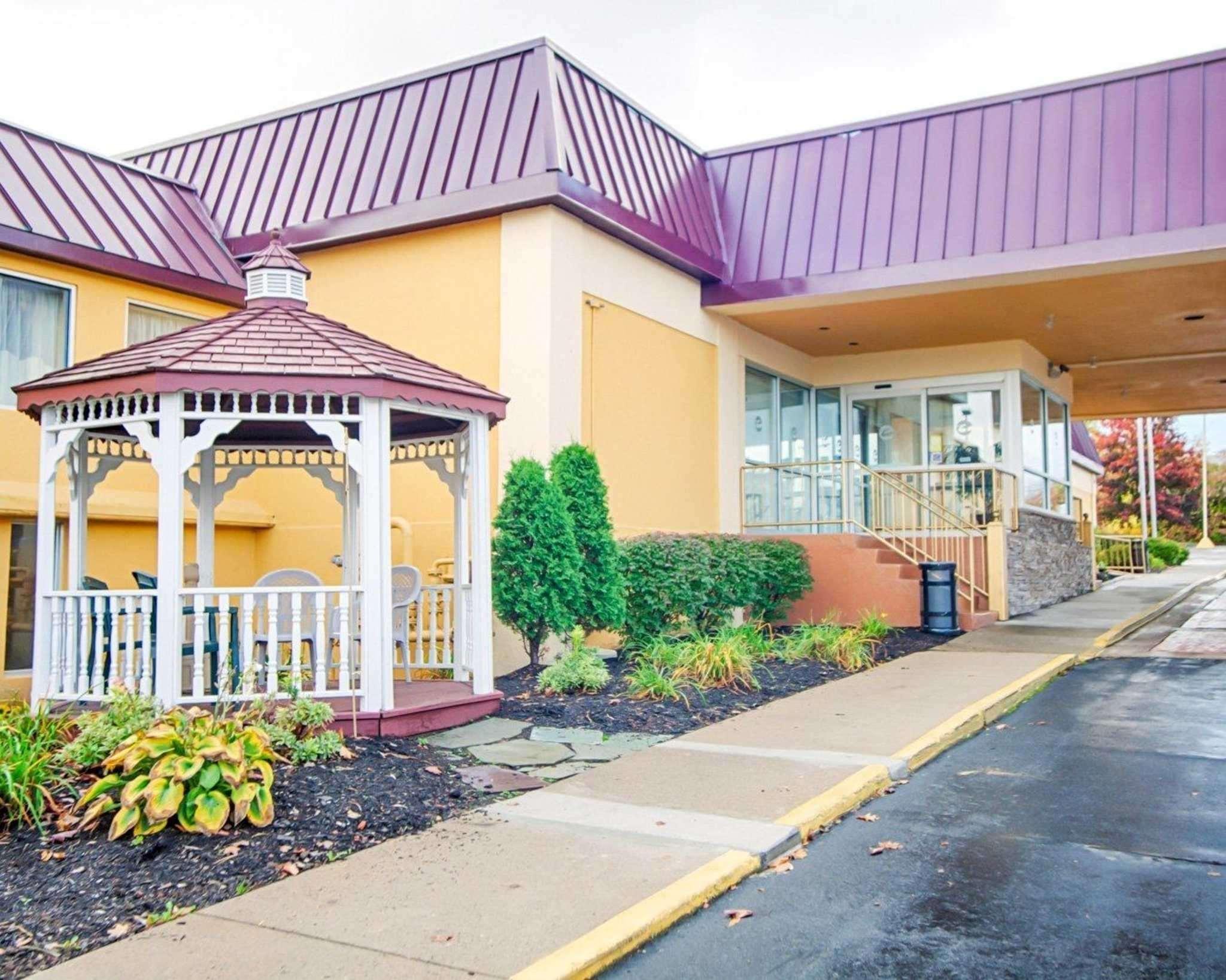 Quality Inn And Suites Fairgrounds - Syracuse Seneca Knolls Exteriér fotografie