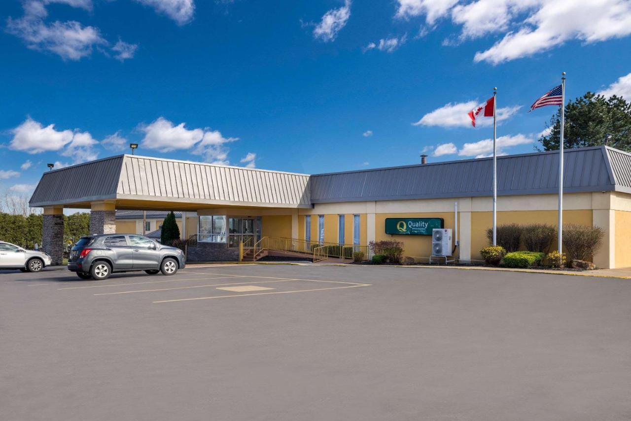 Quality Inn And Suites Fairgrounds - Syracuse Seneca Knolls Exteriér fotografie