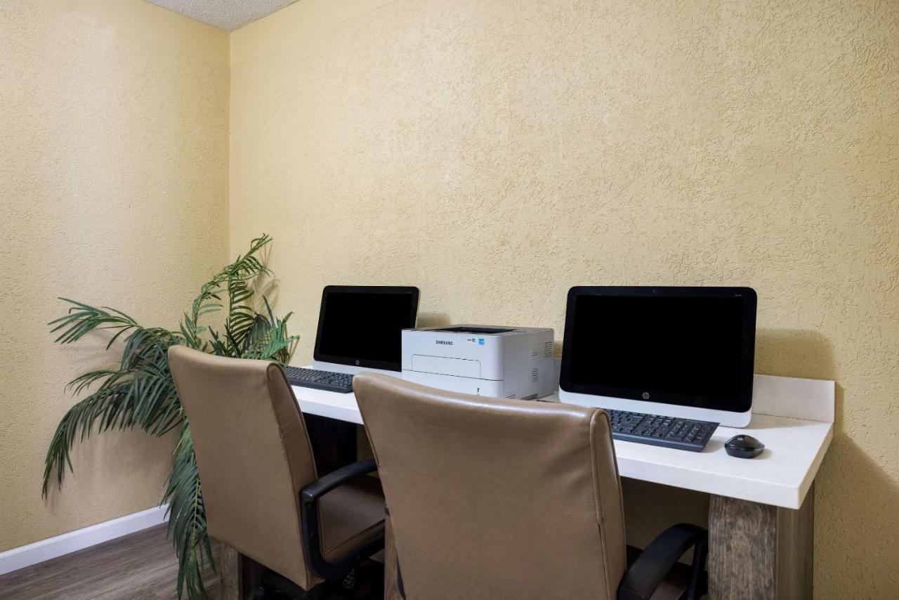Quality Inn And Suites Fairgrounds - Syracuse Seneca Knolls Exteriér fotografie