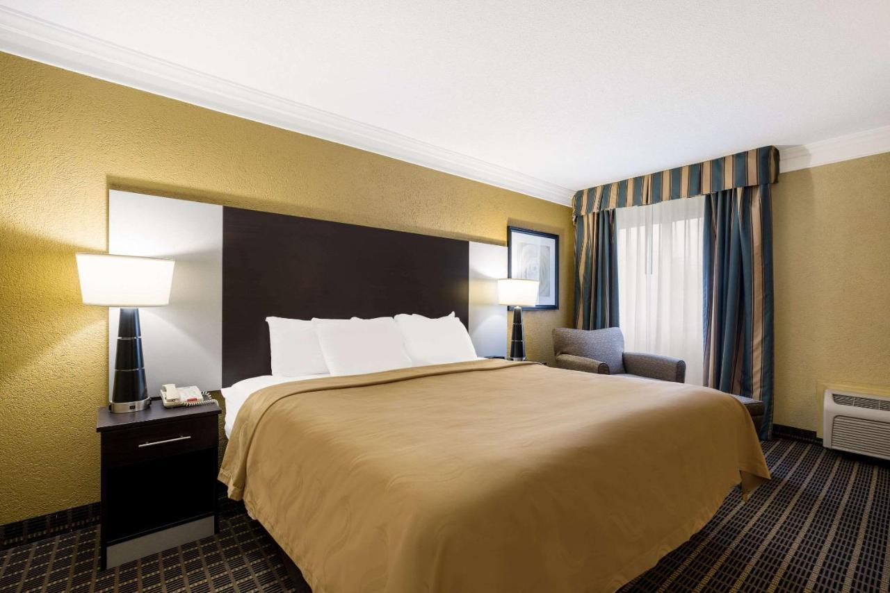 Quality Inn And Suites Fairgrounds - Syracuse Seneca Knolls Exteriér fotografie
